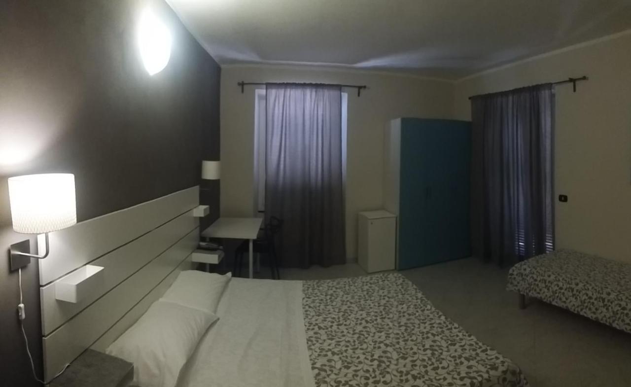 Hotel Malibu Spotorno Buitenkant foto