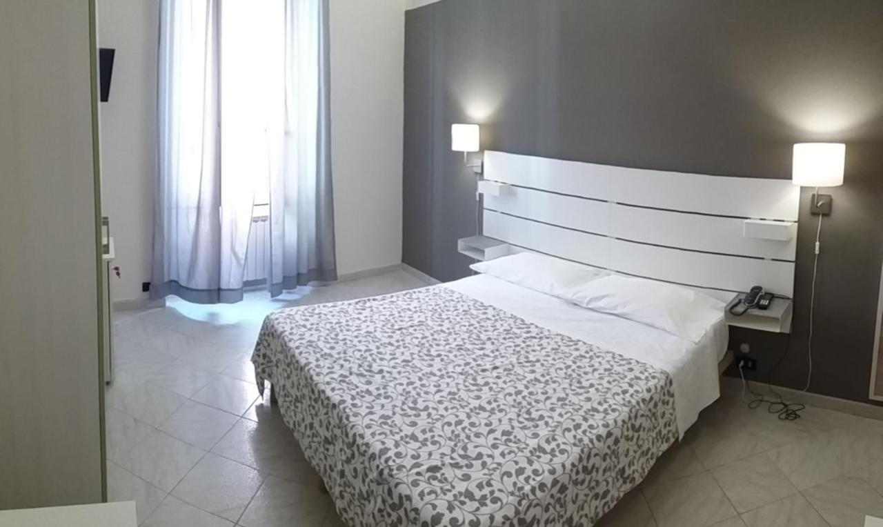 Hotel Malibu Spotorno Buitenkant foto
