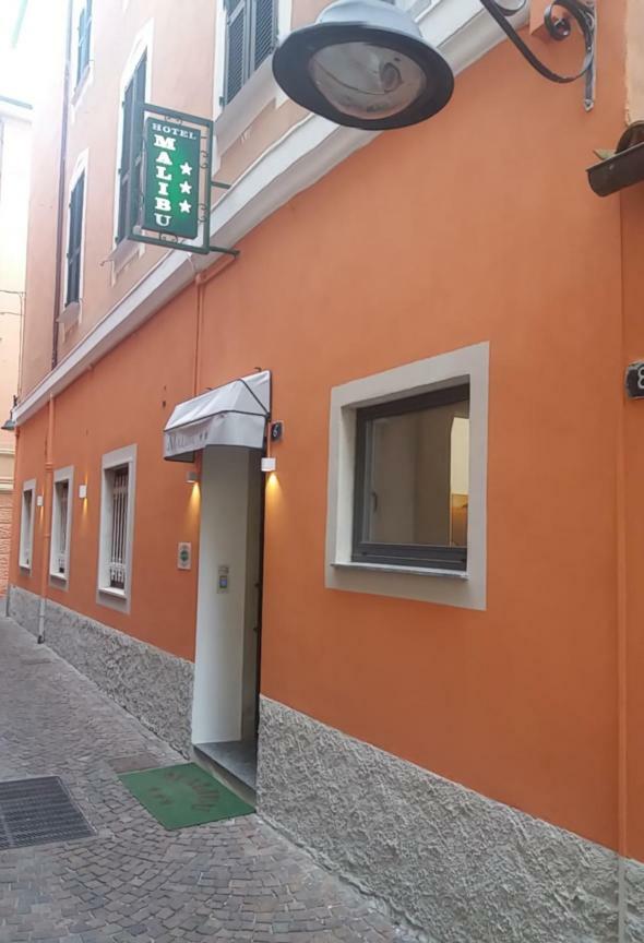 Hotel Malibu Spotorno Buitenkant foto